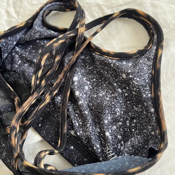 With Wear it To Heart Leopard Cheetah Celestial Print Strappy Sports Bra Size M - Picture 4 of 7